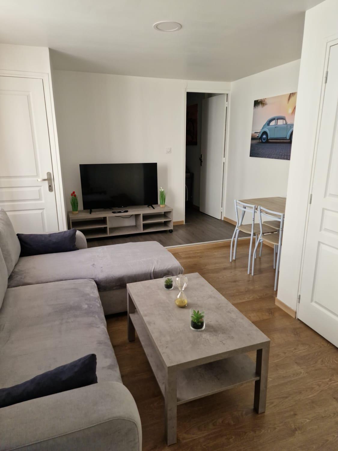 Appartement Hyper Centre Cosy Avec Balcon Châteaudun Exterior foto